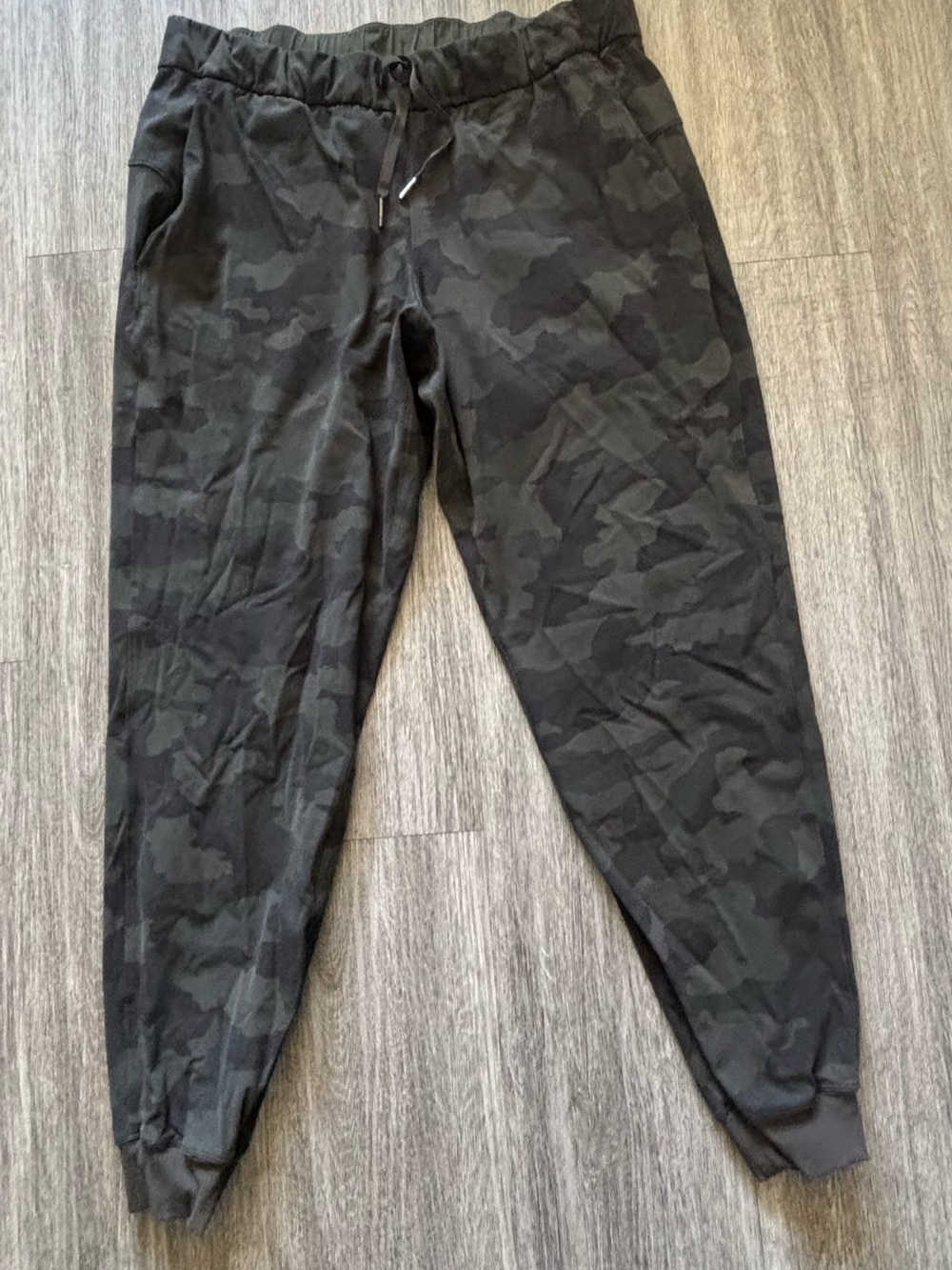 lululemon athletica green Camo Joggers